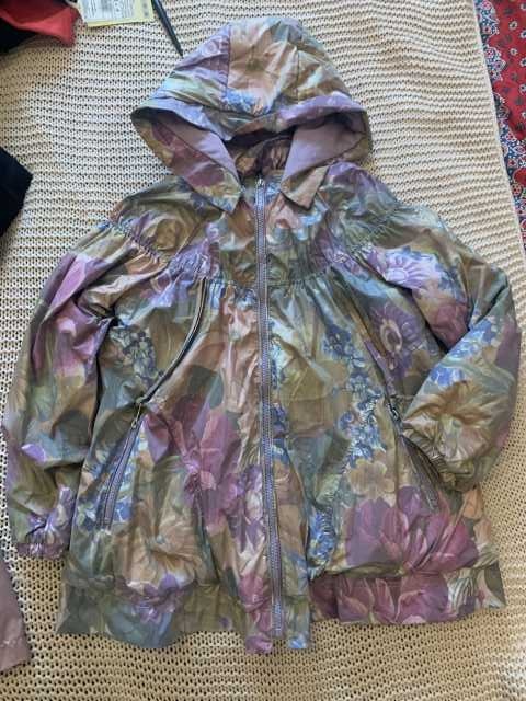Продам: Куртка для девочки Avivakids