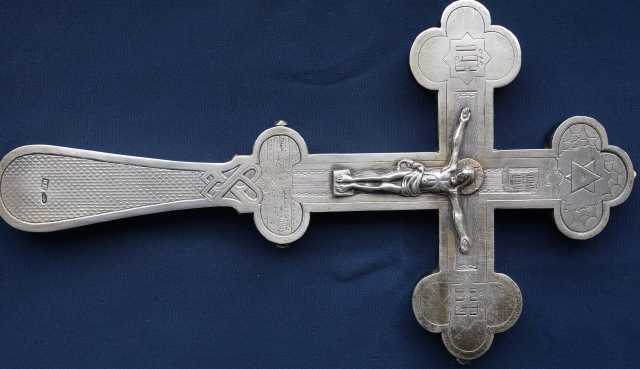Продам: Старинный напрестольный крест. Серебро