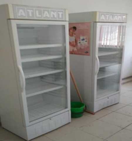 Продам: Холодильник витрина Атлант XT 1000