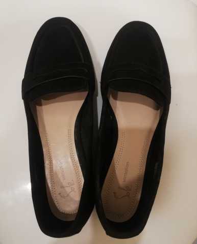 Продам: женские замшевые туфли