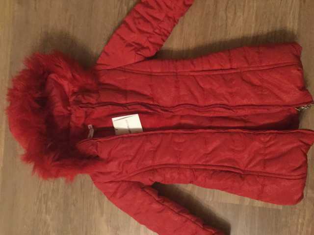 Продам: Новое зимнее пальто для девочки