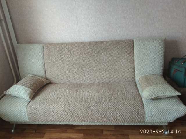 Продам: диван, кресло, тумбу для белья, мини сте
