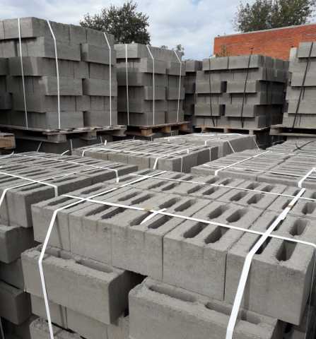 Продам: Блоки бетонные/керамзитобетонные новые