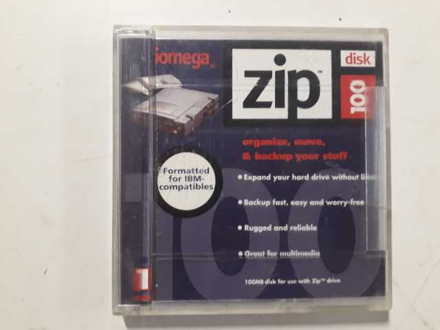 Продам: Коллекционерам! Дискета ZIP-drive