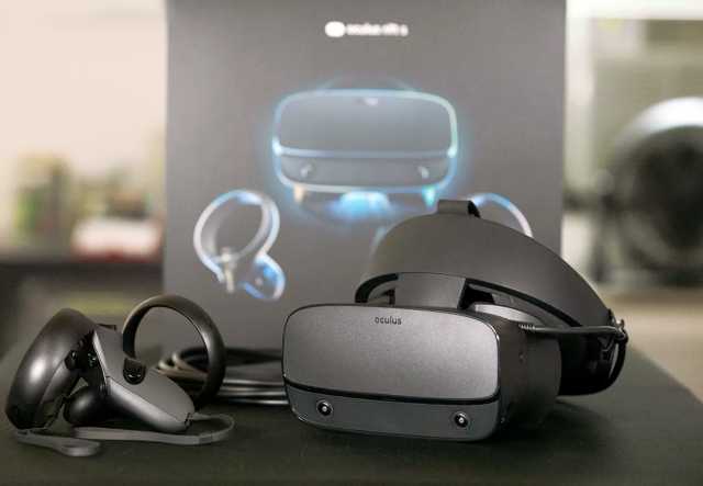 Продам: Шлем виртуальной реальности Oculus Rift