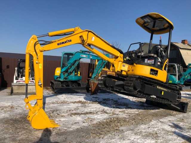 Продам: KOMATSU PC30MR-3