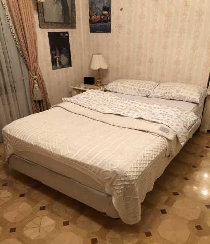 Продам: Кровать двуспальная