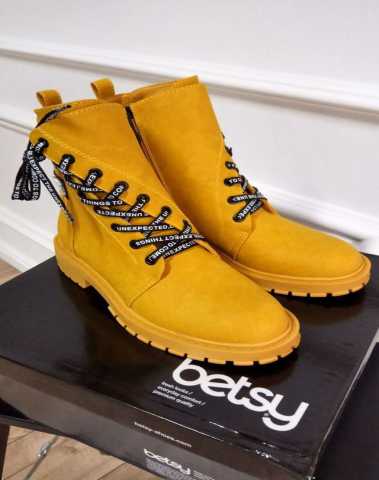 Продам: Новые ботинки BETSY