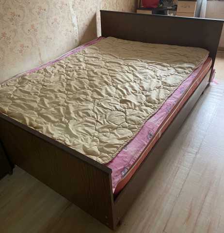 Продам: Двухспальная кровать
