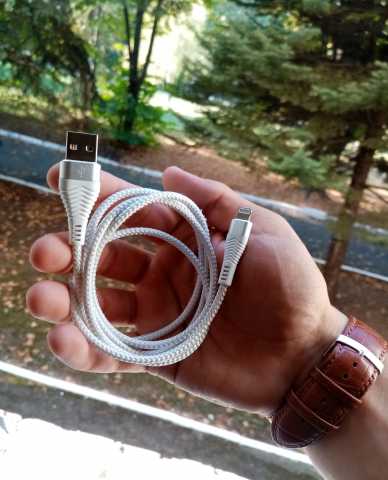 Продам: Кабель/шнур Lightning - USB (IPhone)