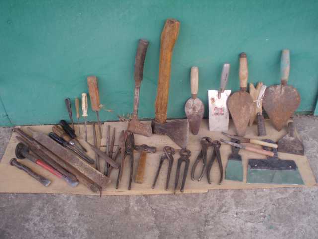 Продам: Инструменты каменщика,слесаря в Ейске
