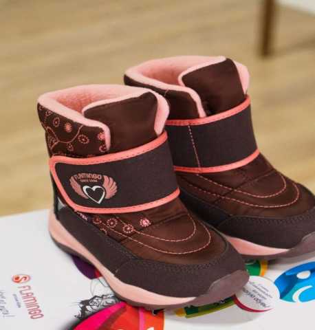 Продам: Новые детские ботинки Flamingo