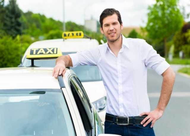 Вакансия: Приглашаем водителей такси
