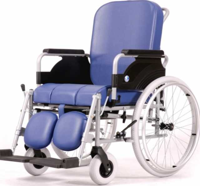 Продам: Инвалидное кресло-коляска Vermeiren 9300