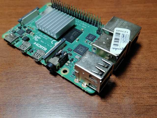 Продам: Raspberry Pi 4 Model B 2Gb озу