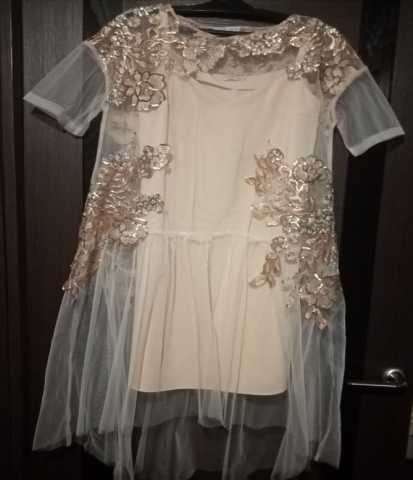Продам: нарядное платье