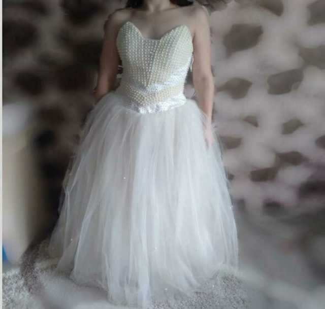Продам: Свадебное платье р42-44
