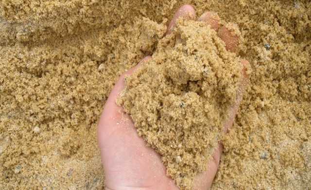 Продам: Песок в мешках 40 кг доставка и подъем