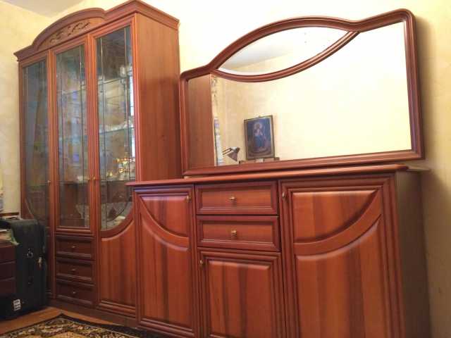 Продам: Итальянская мебель из трёх предметов