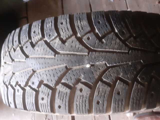 Продам: Одна зимние шины 215/60 R-16