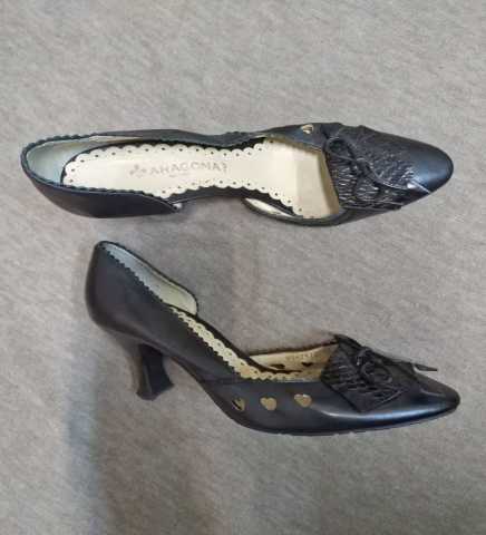 Продам: Туфли черные на каблуке необычные 36