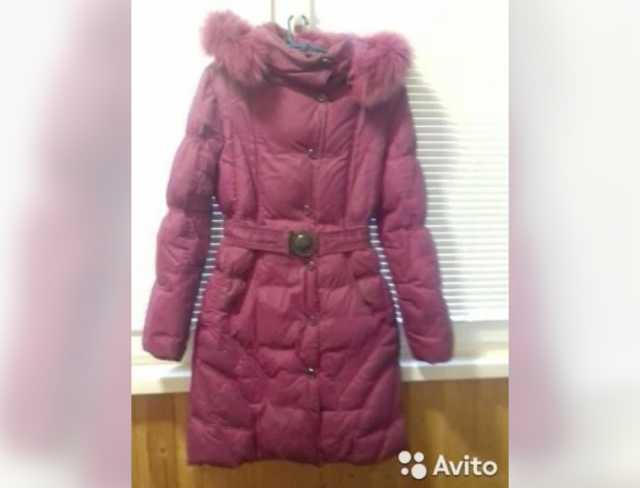 Продам: Продам зимнее пальто для девочки подрост
