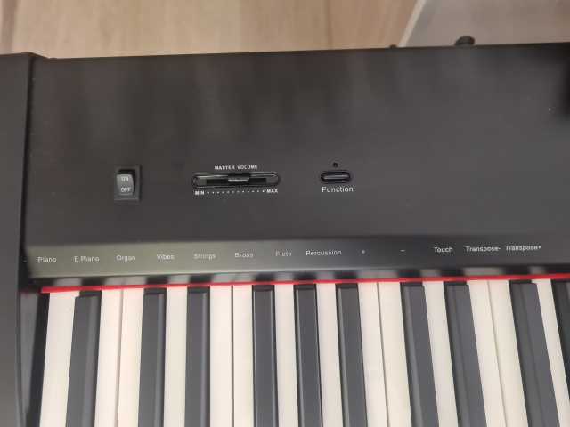 Продам: Цифровое фортепиано Sai Piano p-9