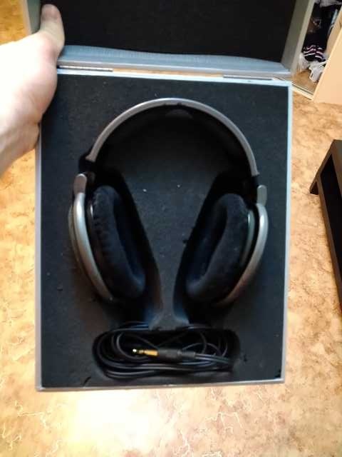 Продам: Наушники Sennheiser HD650