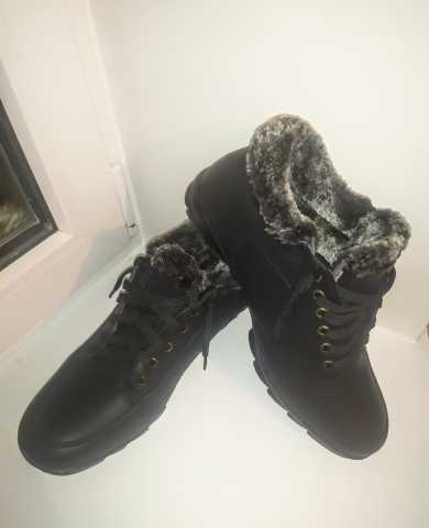 Продам: Ботинки мужские зимние новые