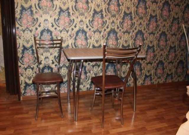 Продам: комплект стул и два стула