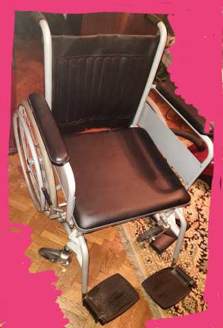 Продам: Продам 2 инвалидных кресла