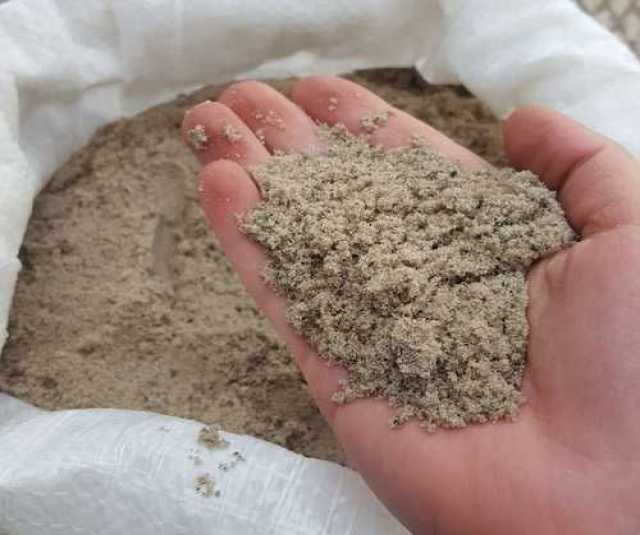 Продам: строительный песок в мешках по 50 кг