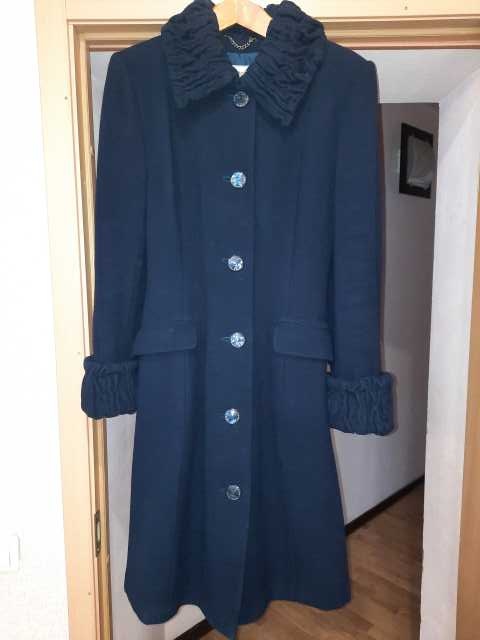 Продам: Драповое пальто на высокую девушку