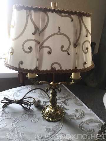 Продам: Настольная лампа в классическом стиле