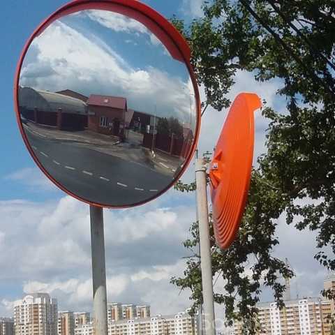 Продам: Зеркало дорожное с козырьком 800 мм