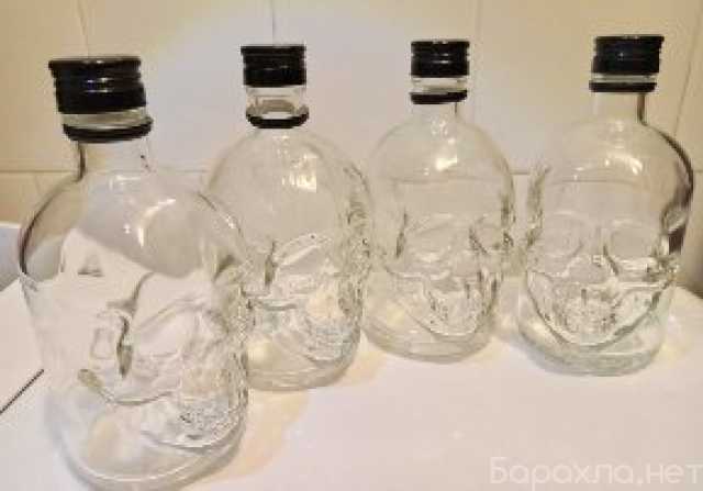 Продам: Чистые красивые бутылки в форме черепа