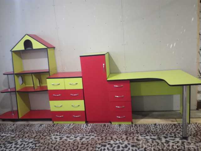 Продам: мебель в детскую для школьника