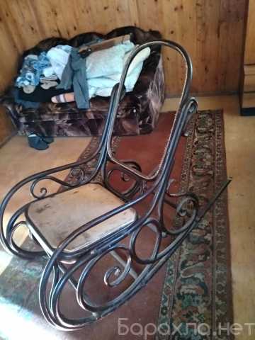 Продам: Кресло-качалка Тонет