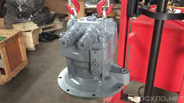 Продам: Гидромотор редуктора поворота ZX200-3 46