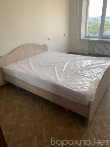 Продам: Кровать двуспальная 160*200 с матрасом