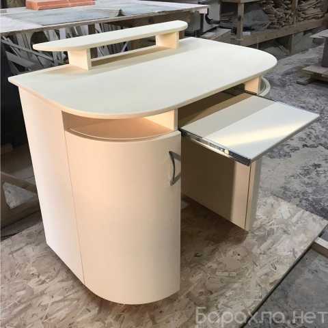Продам: Компьютерный стол из массива сосны