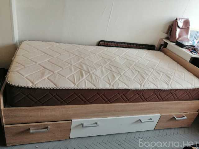 Продам: кровать с ящиками