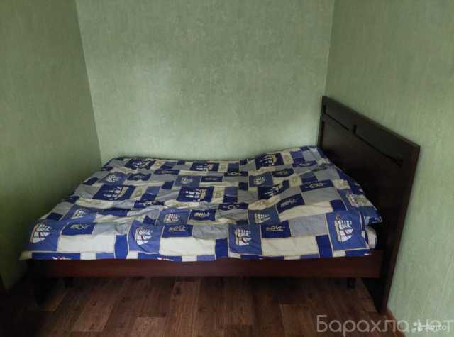 Продам: Комод, двуспальная кровать 2м-1.4м