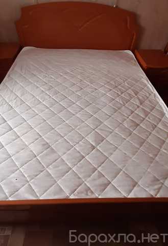 Продам: 2х спальную кровать с матрасом