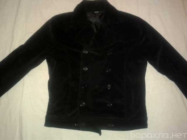 Продам: Куртка-пиджак чёрная на пуговицах 50 раз