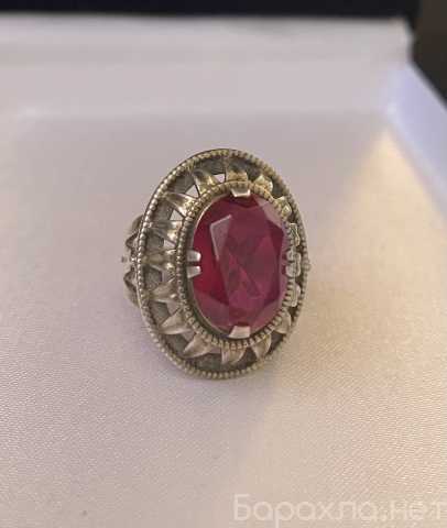 Продам: Кольцо перстень серебро