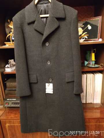 Продам: Пальто драповое новое