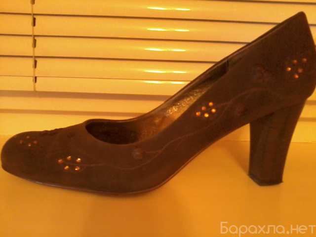 Продам: туфли женские р. 38 натуральная кожа