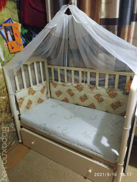 Продам: Детская кроватка