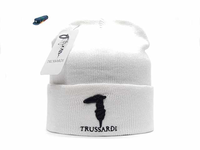 Продам: Шапка Trussardi (белый)